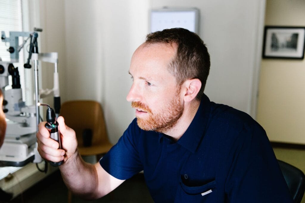 Ditch the Glasses at Night: Understanding Orthokeratology 4 hero img min